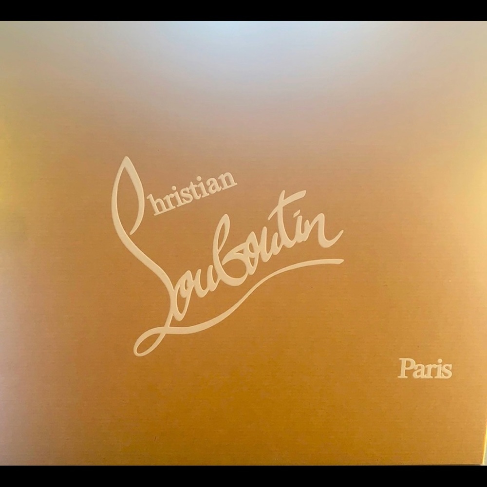 - Christian Louboutin Lady Paige size 37 Pumps